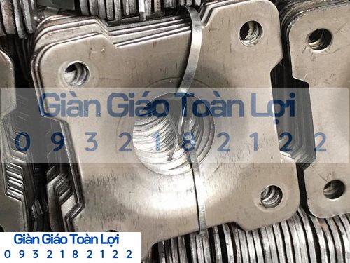 Bát đế Cây chống hàn trên dưới cột thép