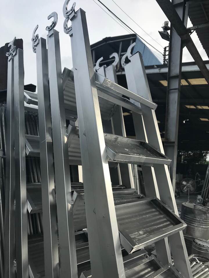 Cầu Thang xây dựng