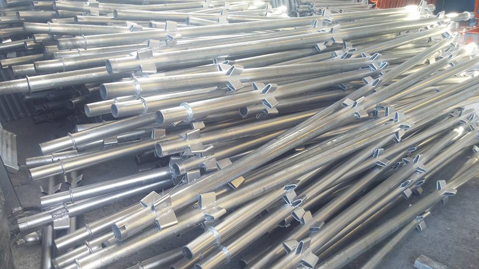 GIÀN GIÁO NÊM KẼM xây dựng