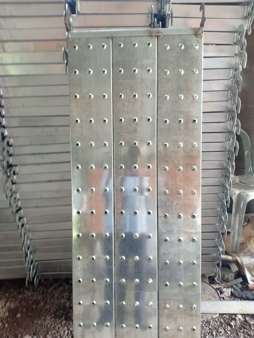 mâm giàn giáo giá sỉ