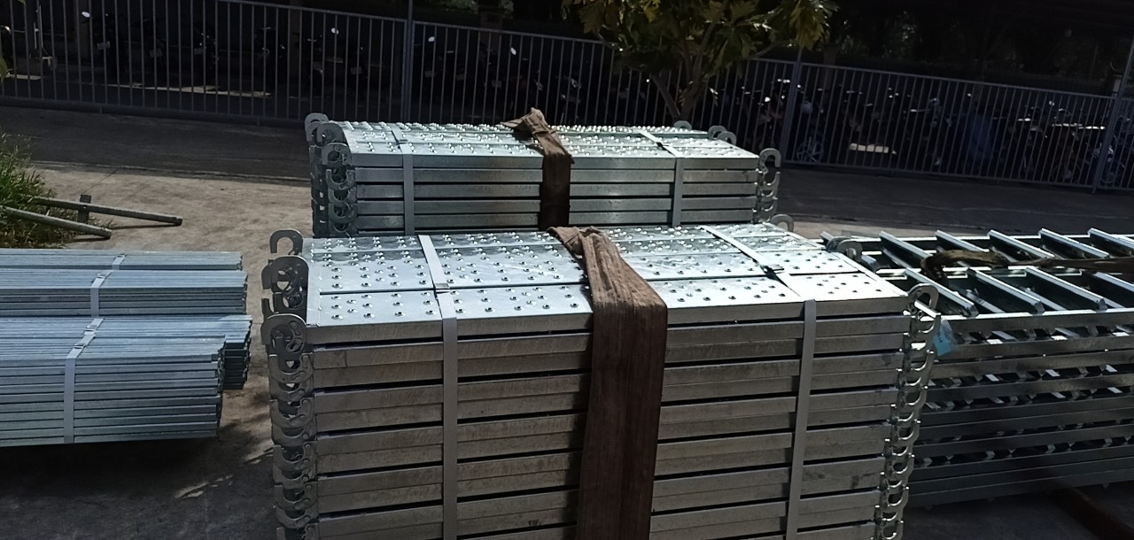 sàn thao tác giàn giáo thi công