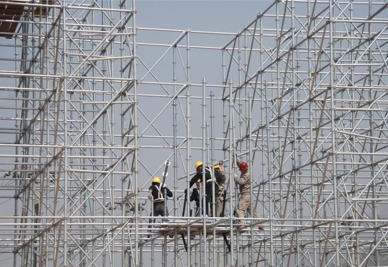 thi công lắp đặt giàn giáo