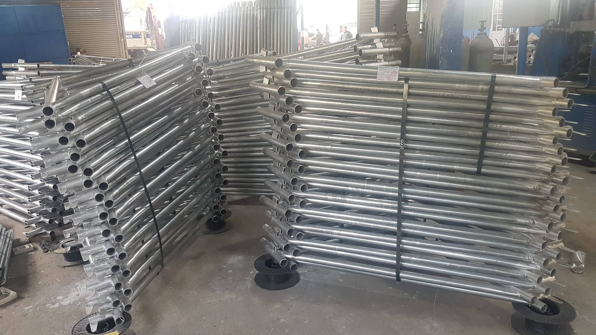 giàn giáo nêm TPHCM